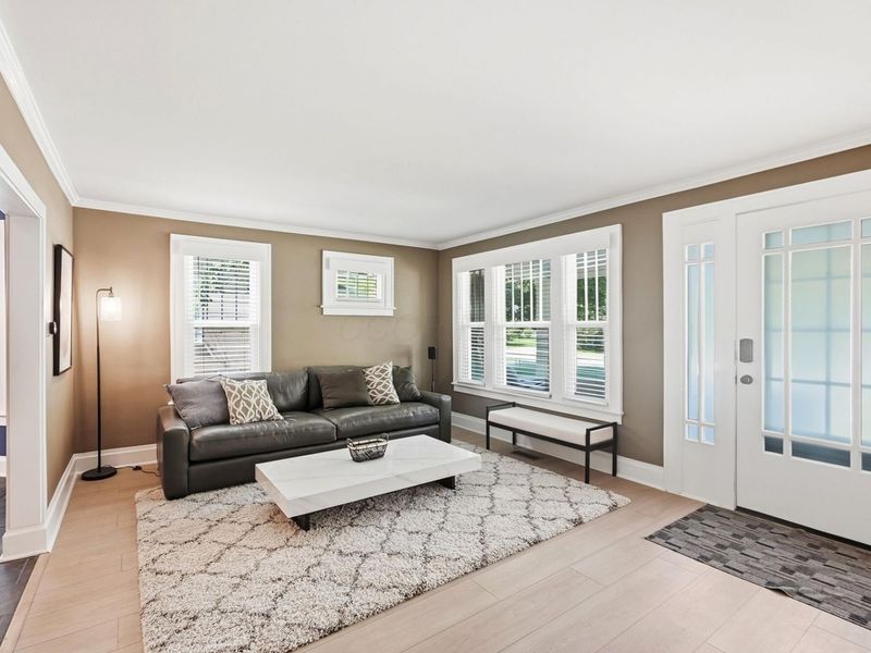 159-161 E Dublin Granville Road, Worthington, OH 43085 Photo 8