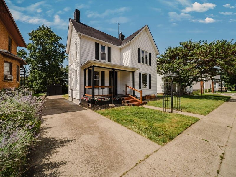 451 N Court Street, Circleville, OH 43113 Photo 2