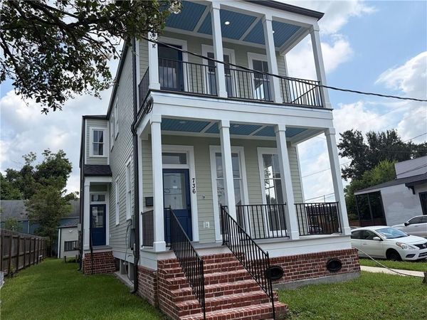 736 BELLEVILLE Street , New Orleans, LA 70114