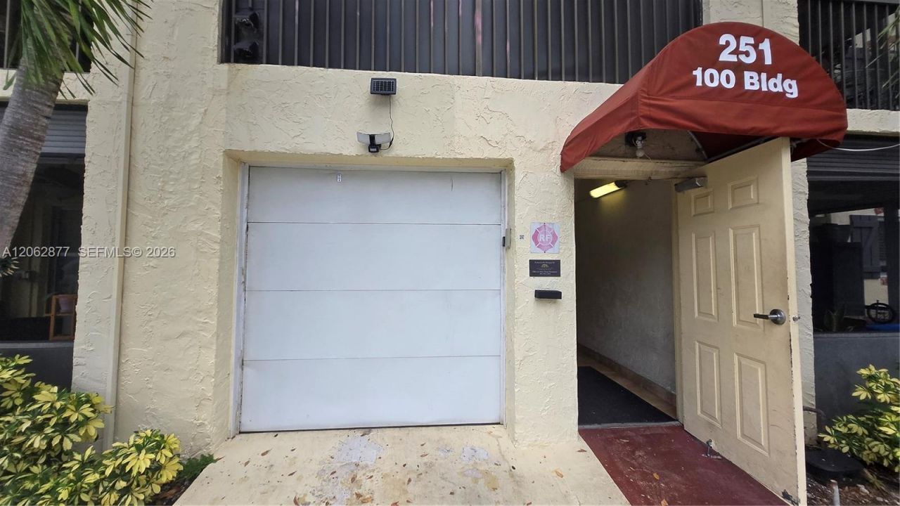 251 S Cypress Rd , Unit 135, Pompano Beach, FL 33060 Photo