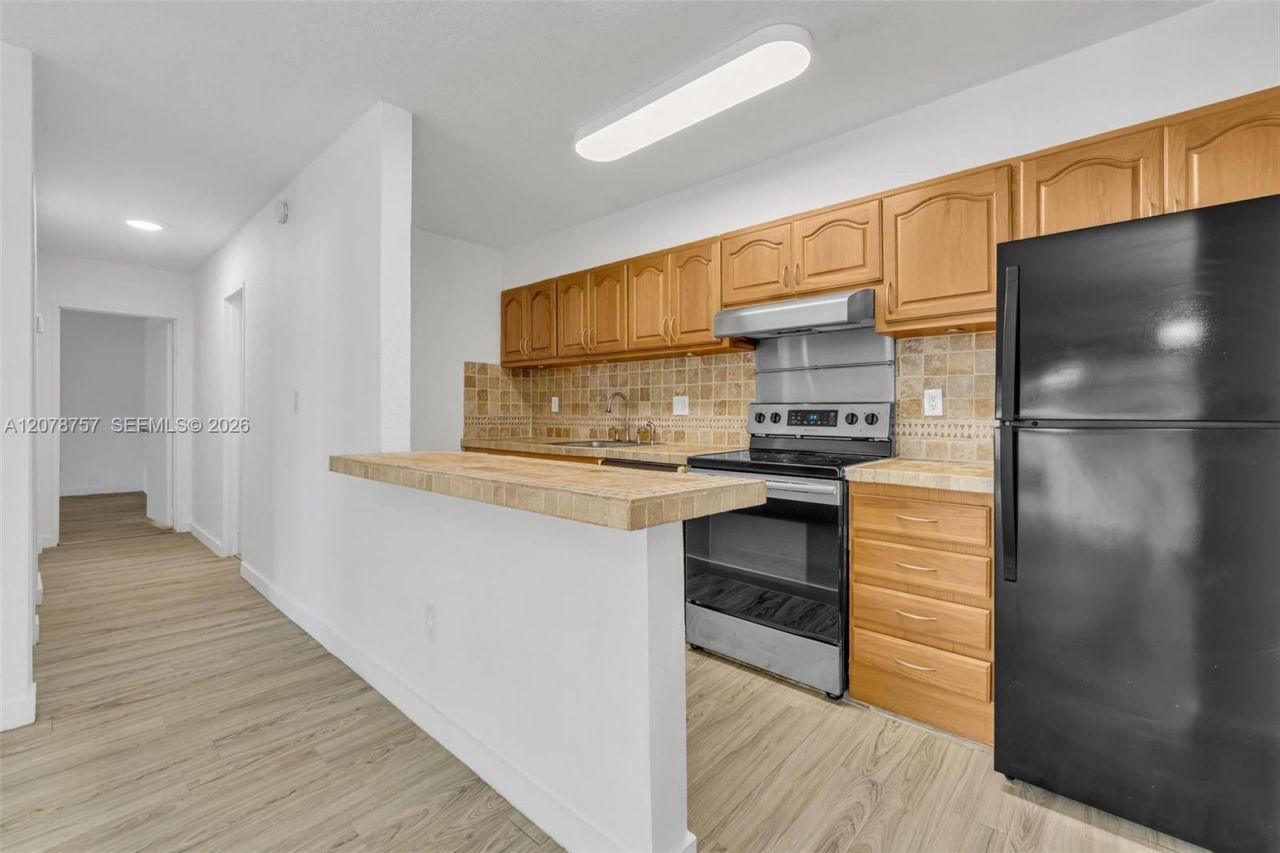 4140 NW 79th Ave, Unit 2B, Doral, FL 33166 Photo