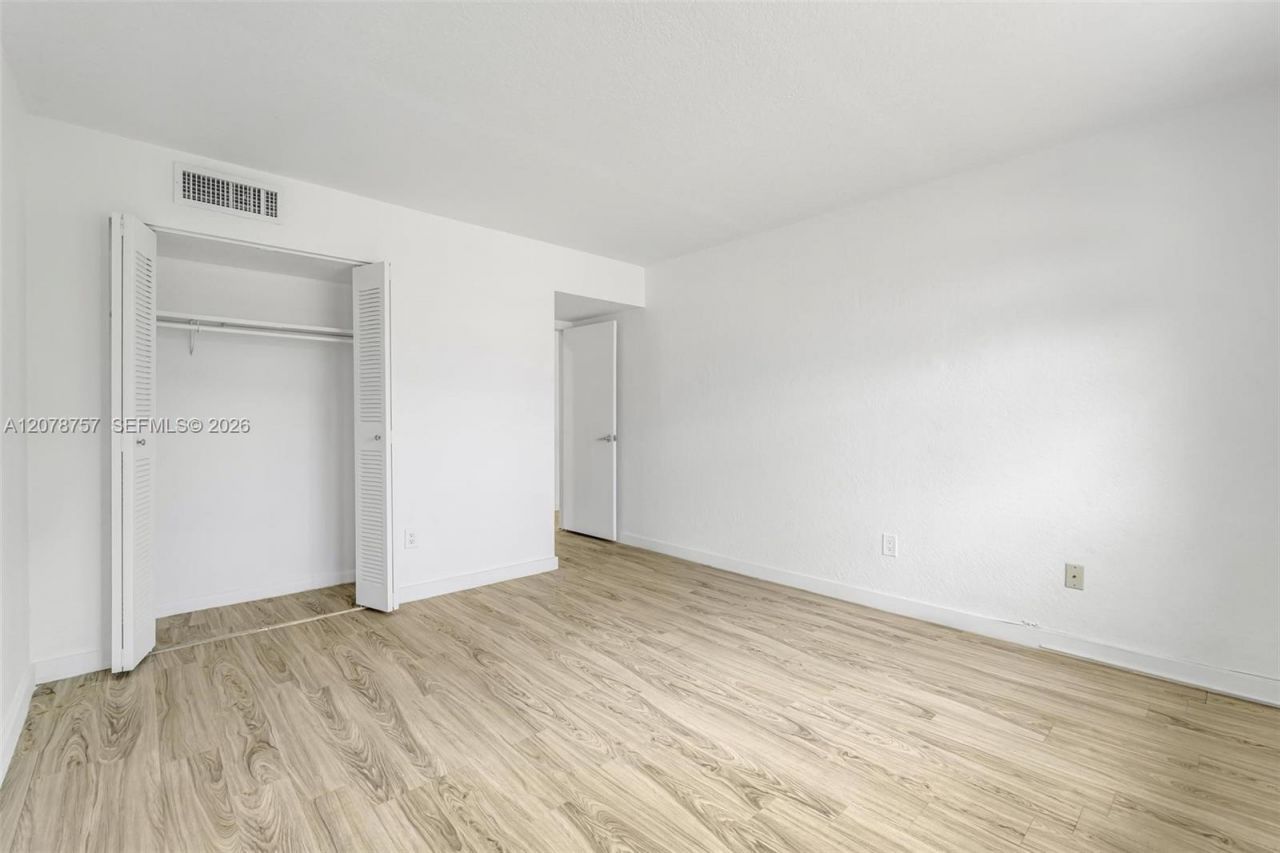 4140 NW 79th Ave, Unit 2B, Doral, FL 33166 Photo
