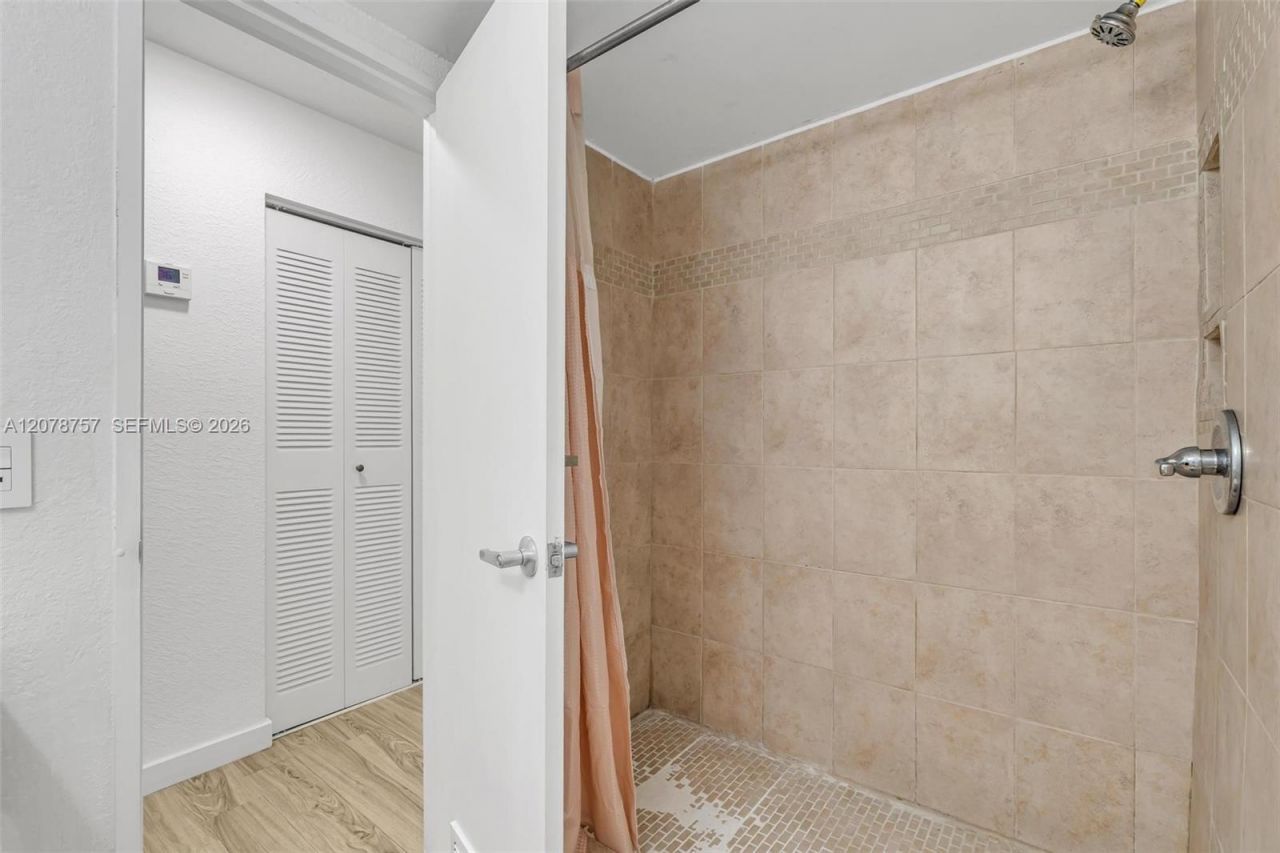 4140 NW 79th Ave, Unit 2B, Doral, FL 33166 Photo