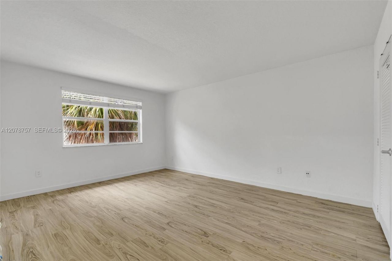 4140 NW 79th Ave, Unit 2B, Doral, FL 33166 Photo