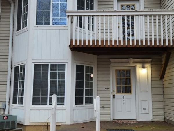 277 W TREEHOUSE Lane , Round Lake, IL 60073