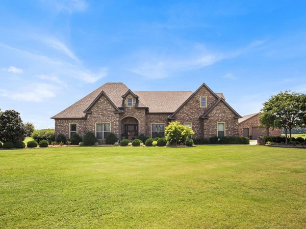 45 Prairie Crossing Cove, Lonoke, AR 72086