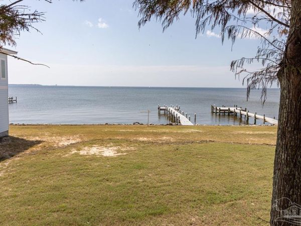 117 Bayshore Dr, Pensacola, FL 32507