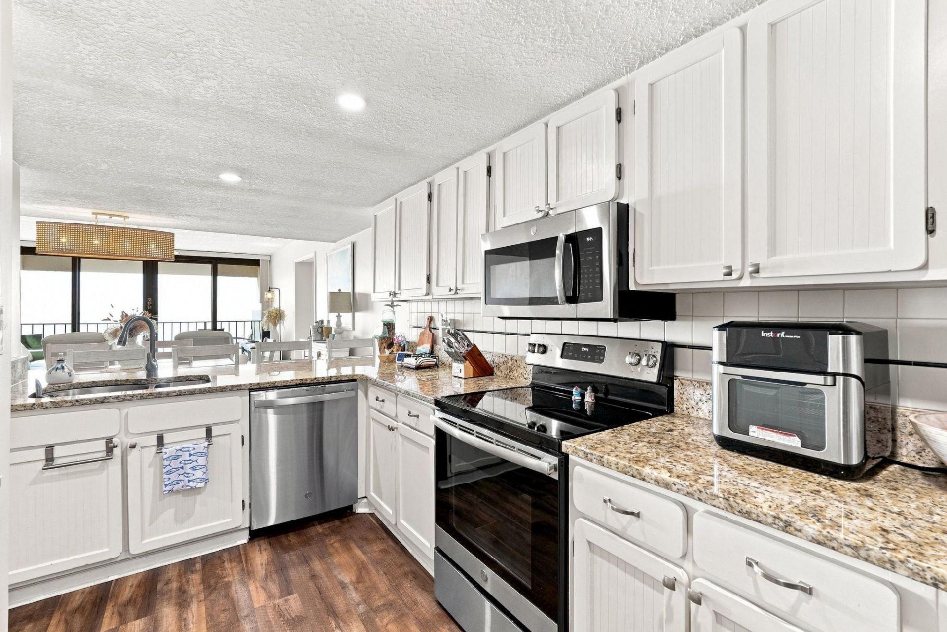 1108 N Waccamaw Dr. Photo 11