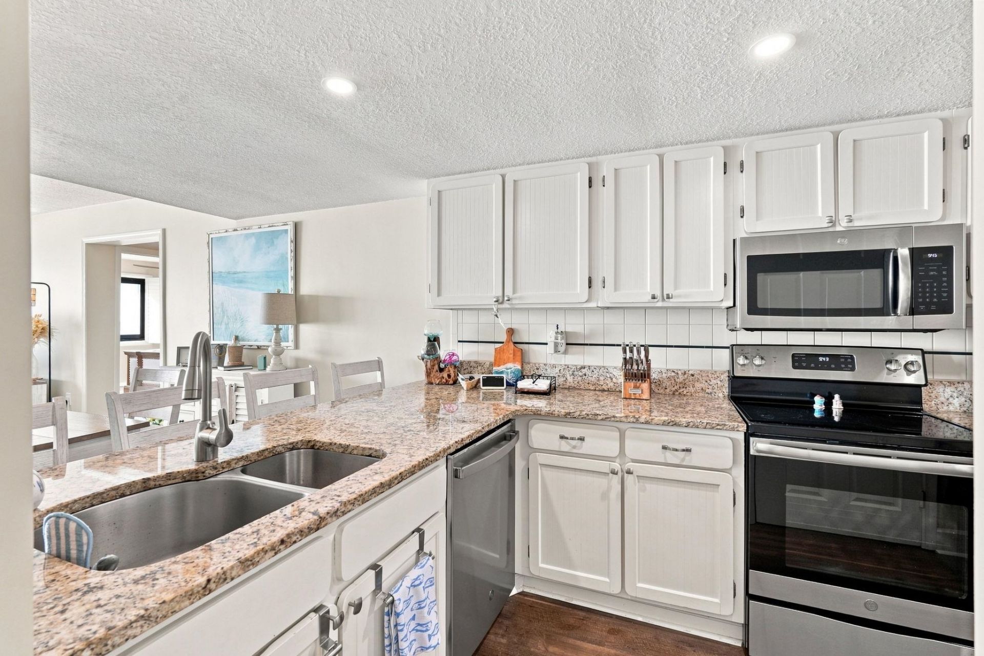 1108 N Waccamaw Dr. Photo 13
