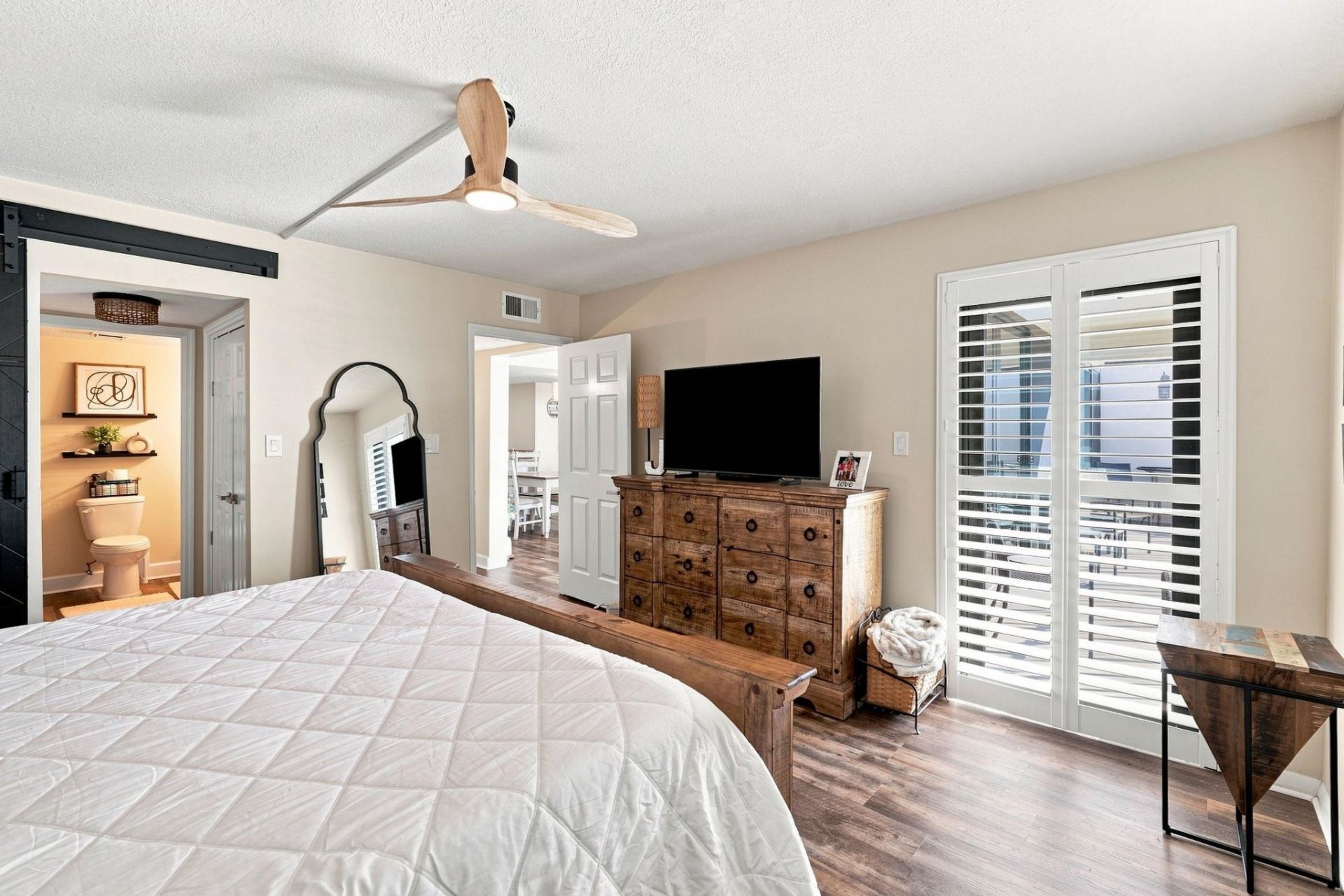 1108 N Waccamaw Dr. Photo 18