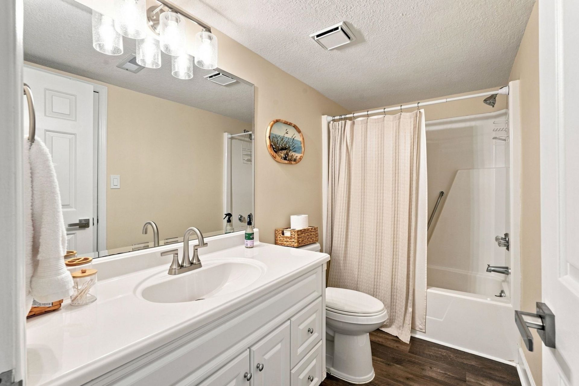 1108 N Waccamaw Dr. Photo 22