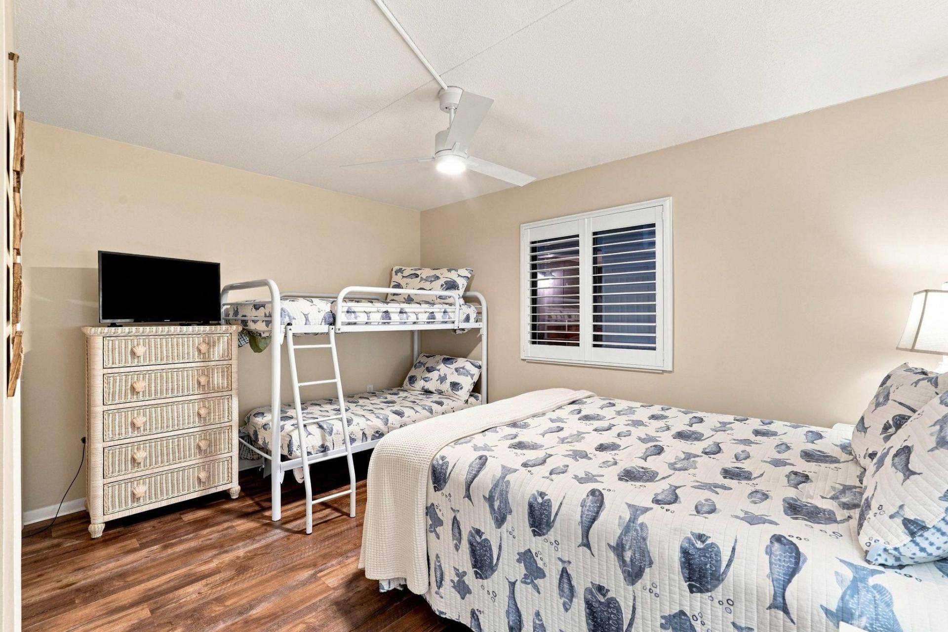 1108 N Waccamaw Dr. Photo 23