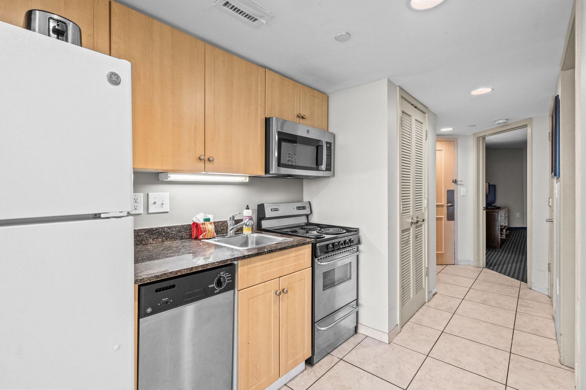 107 S Ocean Blvd. Photo 19