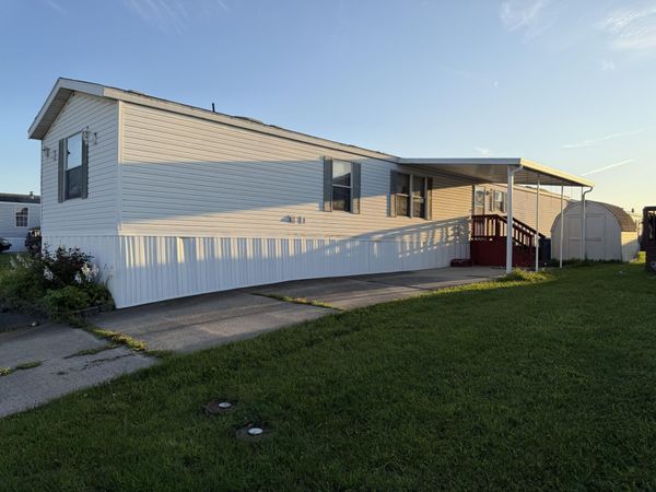 1221 Hazel Nut Lane, Sidney, OH 45365