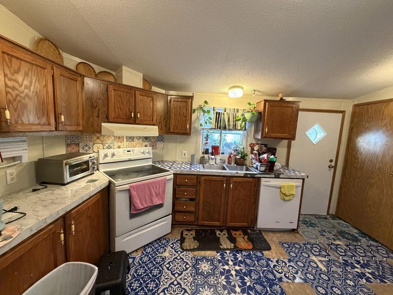 1221 Hazel Nut Lane, Sidney, OH 45365 Photo 8