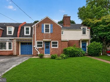 3 LOTHIAN PLACE, PHILADELPHIA, PA 19128