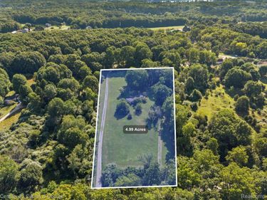 9202 Scully Road, Webster Township, Mi 48189