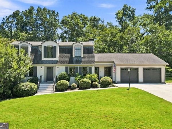 241 Angla Drive SE, Smyrna, GA 30082
