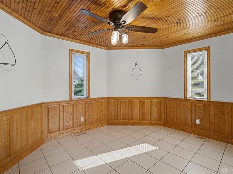 640 W Main Street, Tipp City, OH 45371 Photo 12