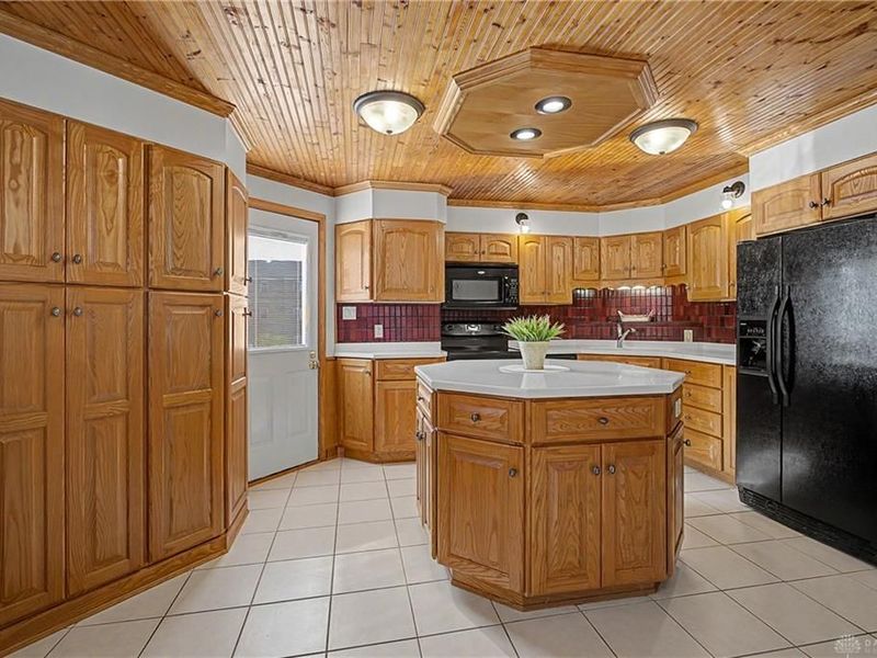640 W Main Street, Tipp City, OH 45371 Photo 14
