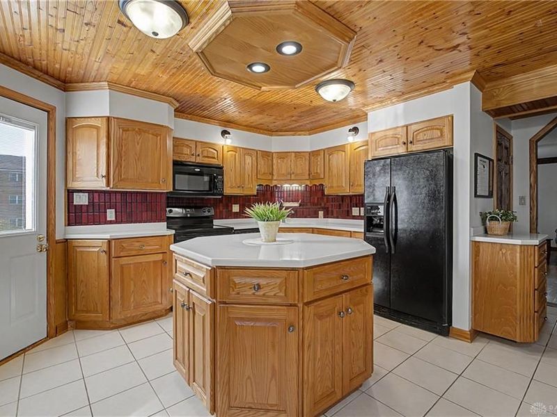 640 W Main Street, Tipp City, OH 45371 Photo 15
