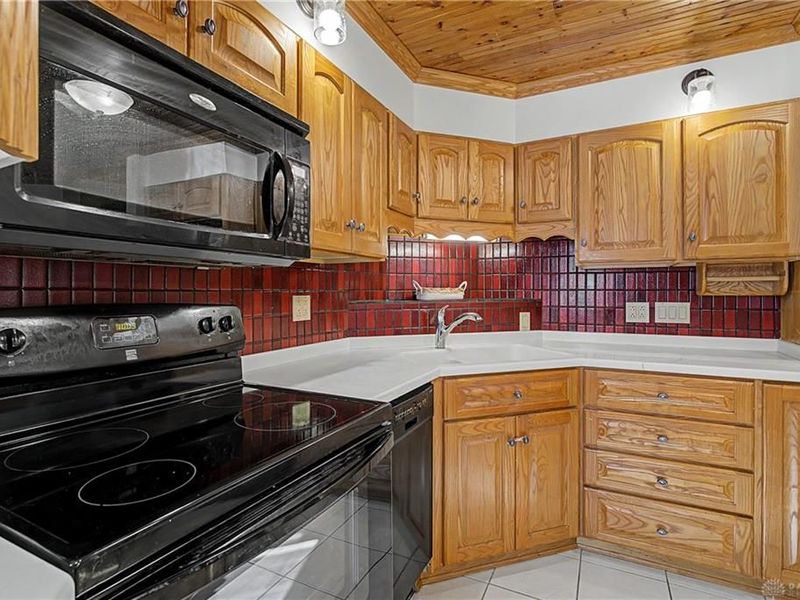 640 W Main Street, Tipp City, OH 45371 Photo 16