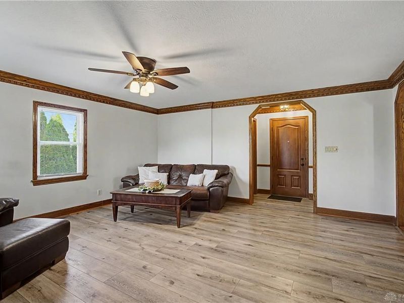 640 W Main Street, Tipp City, OH 45371 Photo 7