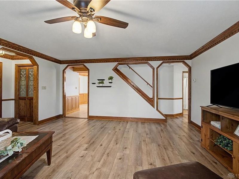 640 W Main Street, Tipp City, OH 45371 Photo 8