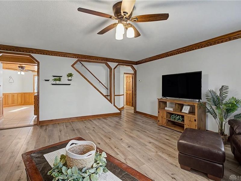 640 W Main Street, Tipp City, OH 45371 Photo 9