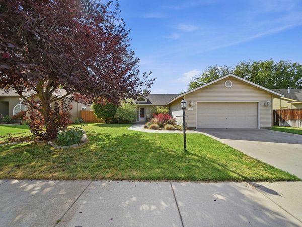 5417 N Hertford Way, Boise, ID 83714