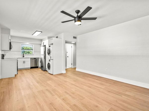300 S NIMBUS AVENUE, Unit 3, CLEARWATER, FL 33765