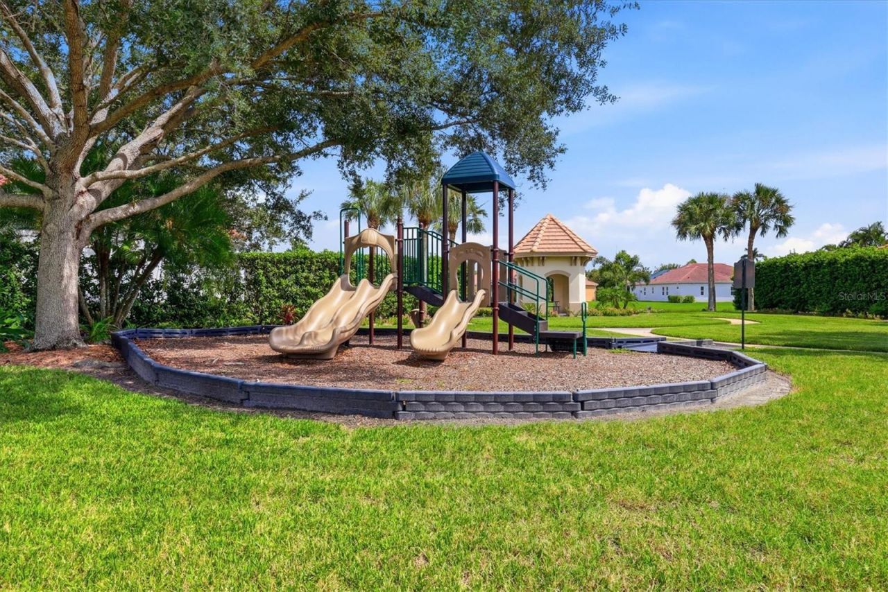 4612 62nd Avenue E, Bradenton, FL 34203 Photo