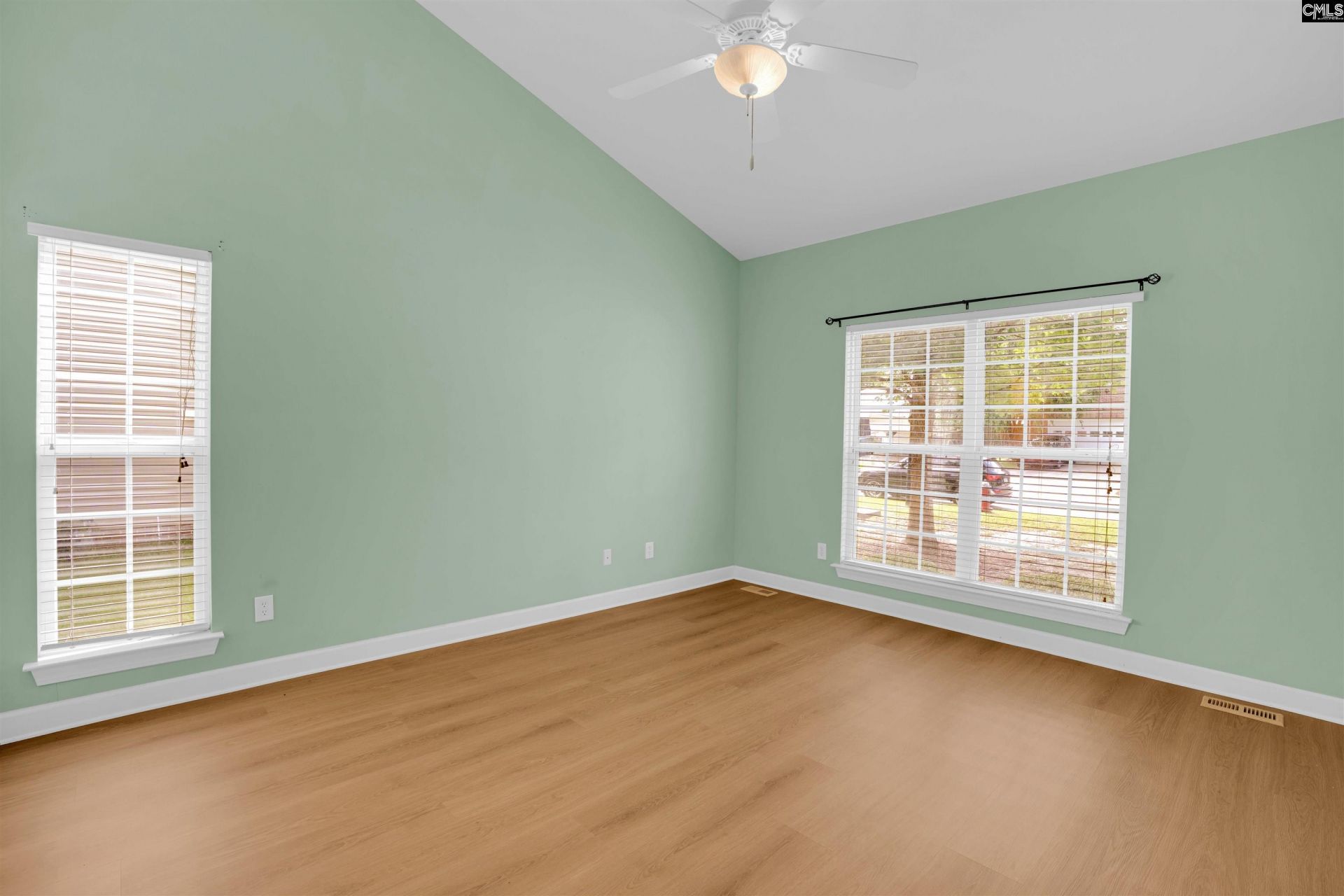 71 Hamptonwood Way Photo 33