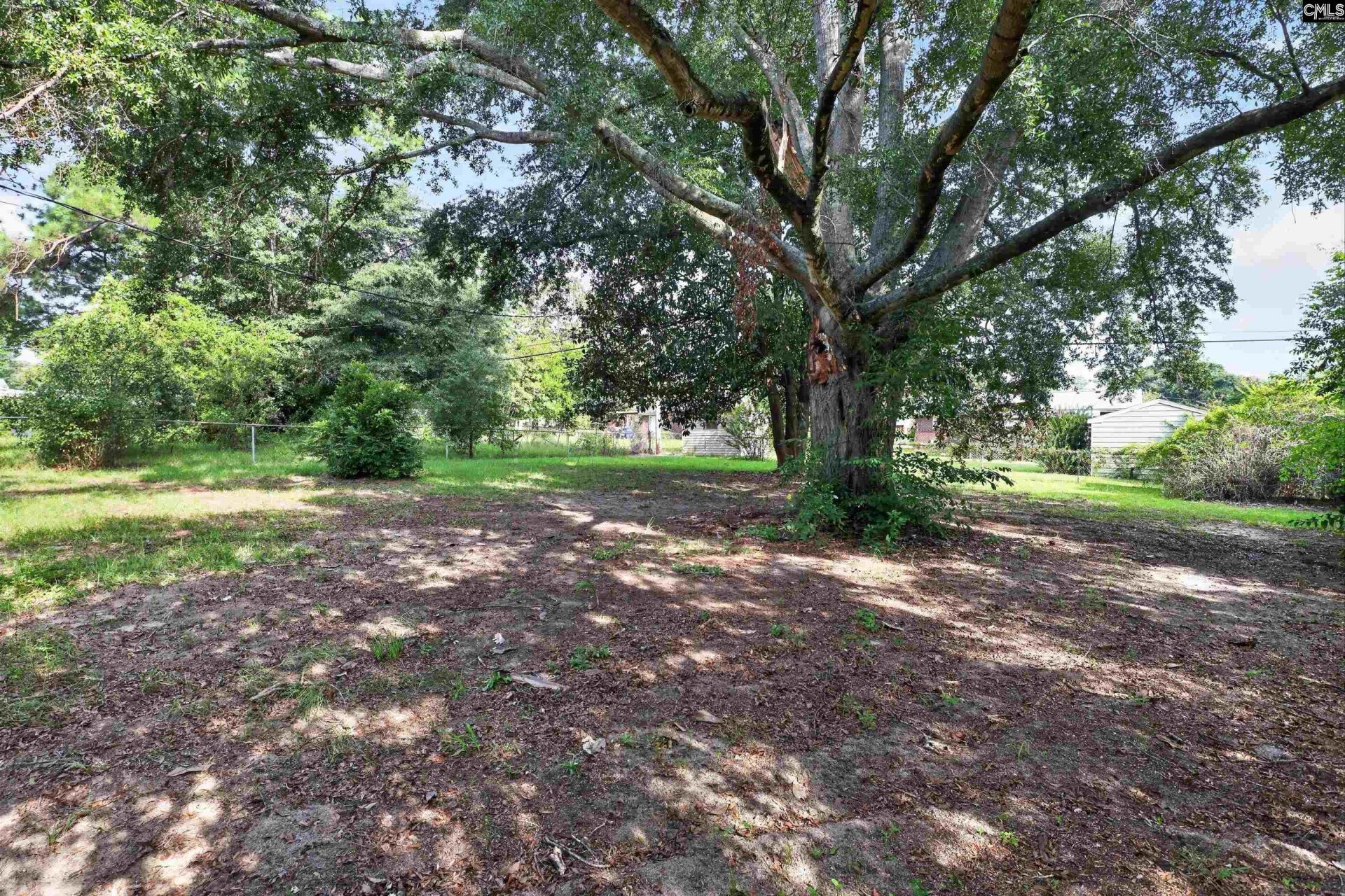 2131 Tuxedo Road  Photo 7