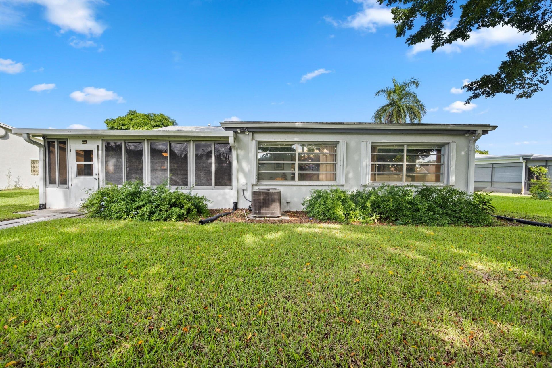 6127 Rainbow Circle, Greenacres, FL 33463 Photo