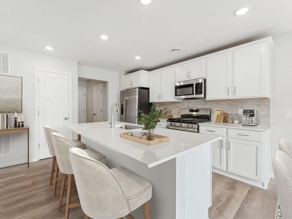 1051 Adamstown Drive , Rosemount, MN 55068