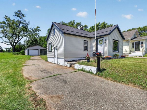 2473 Longstreet Avenue SW, Wyoming, MI 49509