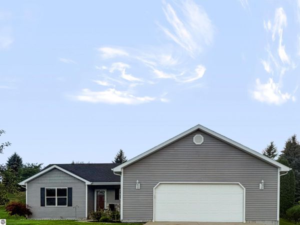 1363 Pollard Lane, Traverse City, MI 49696