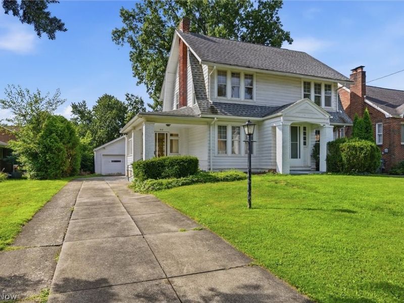 513 Redondo Road, Youngstown, OH 44504 Photo 2