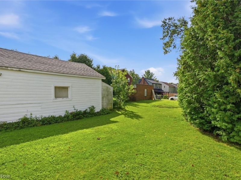 513 Redondo Road, Youngstown, OH 44504 Photo 20