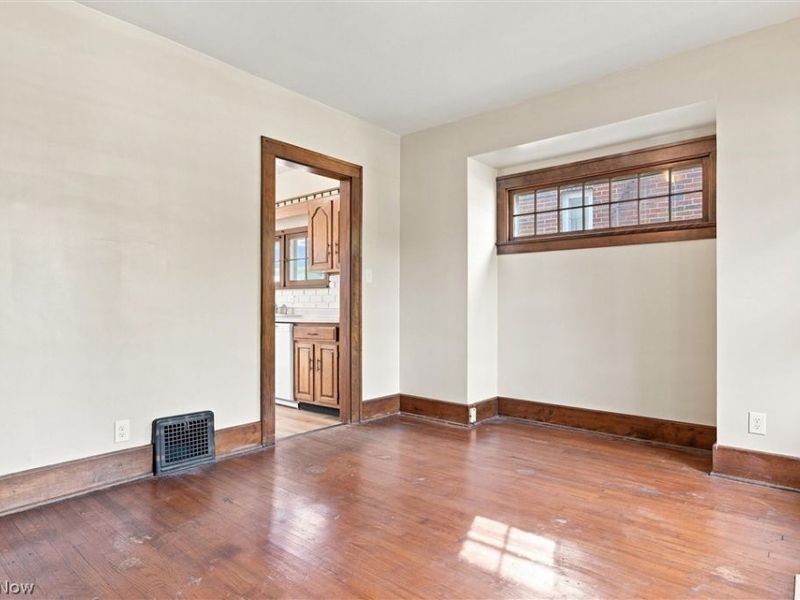 513 Redondo Road, Youngstown, OH 44504 Photo 7