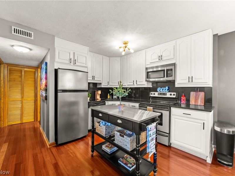 20333 Detroit Road, Unit 512B, Rocky River, OH 44116 Photo 6