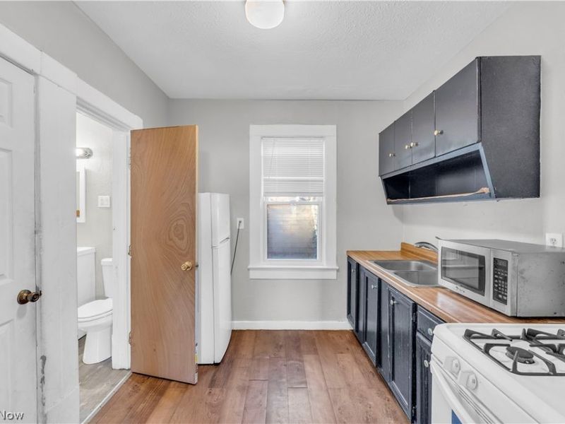 3721 W 33rd Street, Unit 2/UP, Cleveland, OH 44109 Photo 12