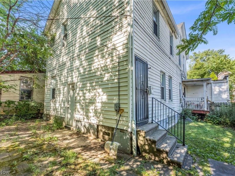 3721 W 33rd Street, Unit 2/UP, Cleveland, OH 44109 Photo 2