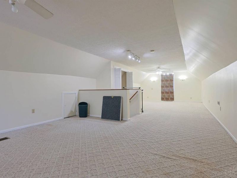 2312 Compton Road, Cincinnati, OH 45231 Photo 18