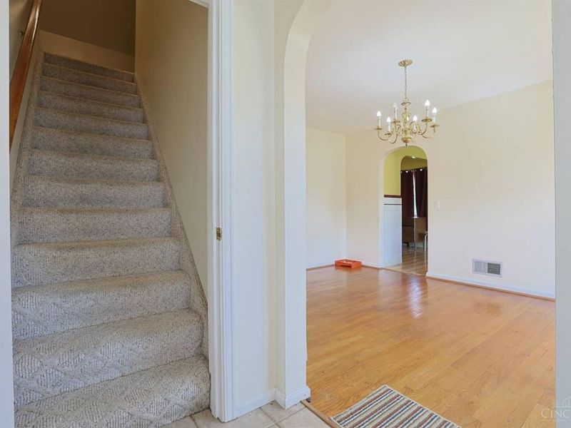 2312 Compton Road, Cincinnati, OH 45231 Photo 5