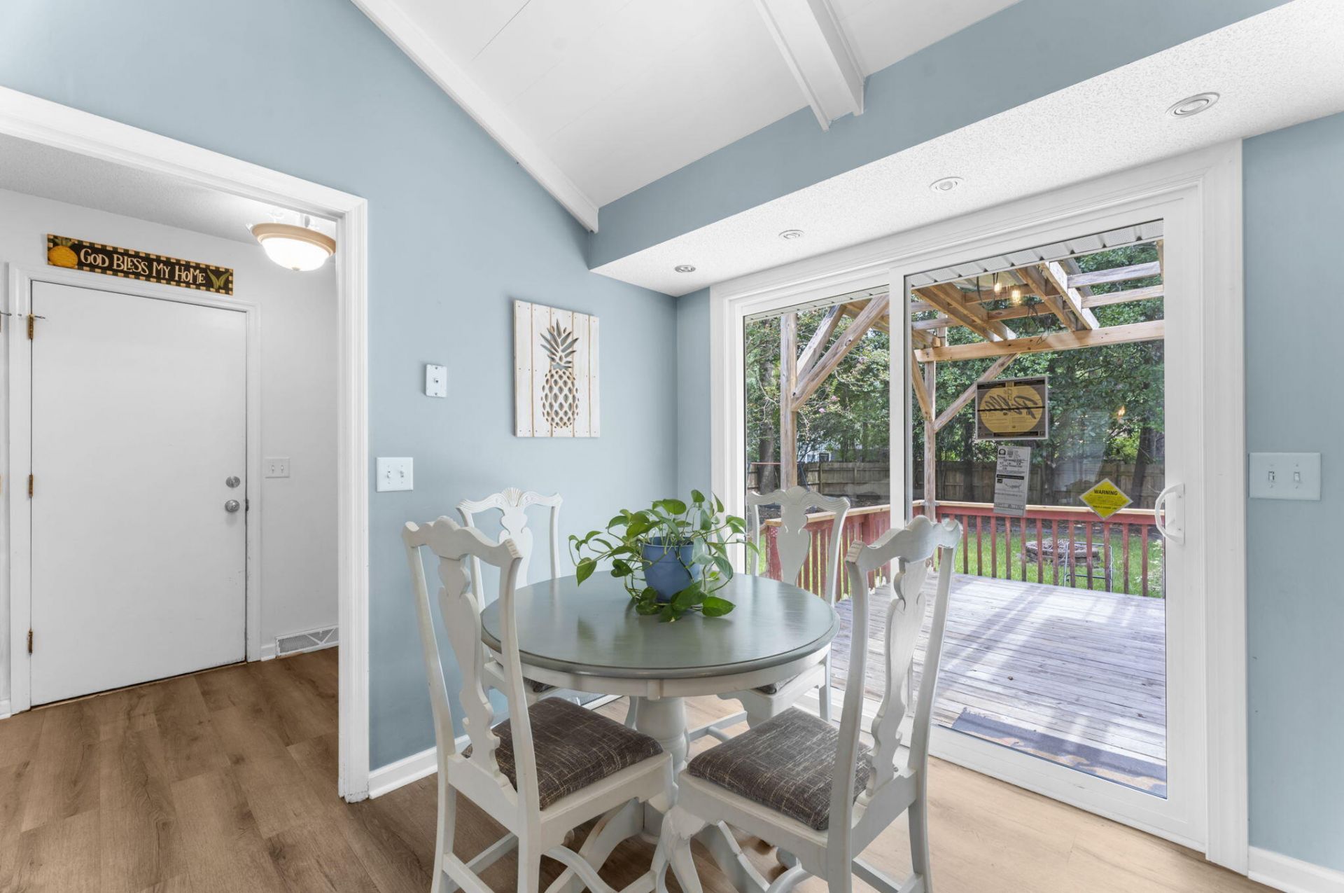 102 Worlingham Court Photo 14