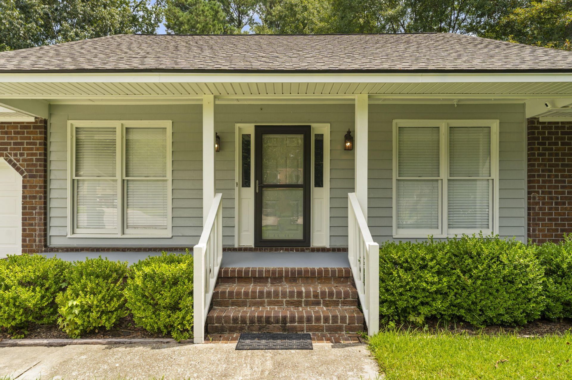 102 Worlingham Court Photo 4