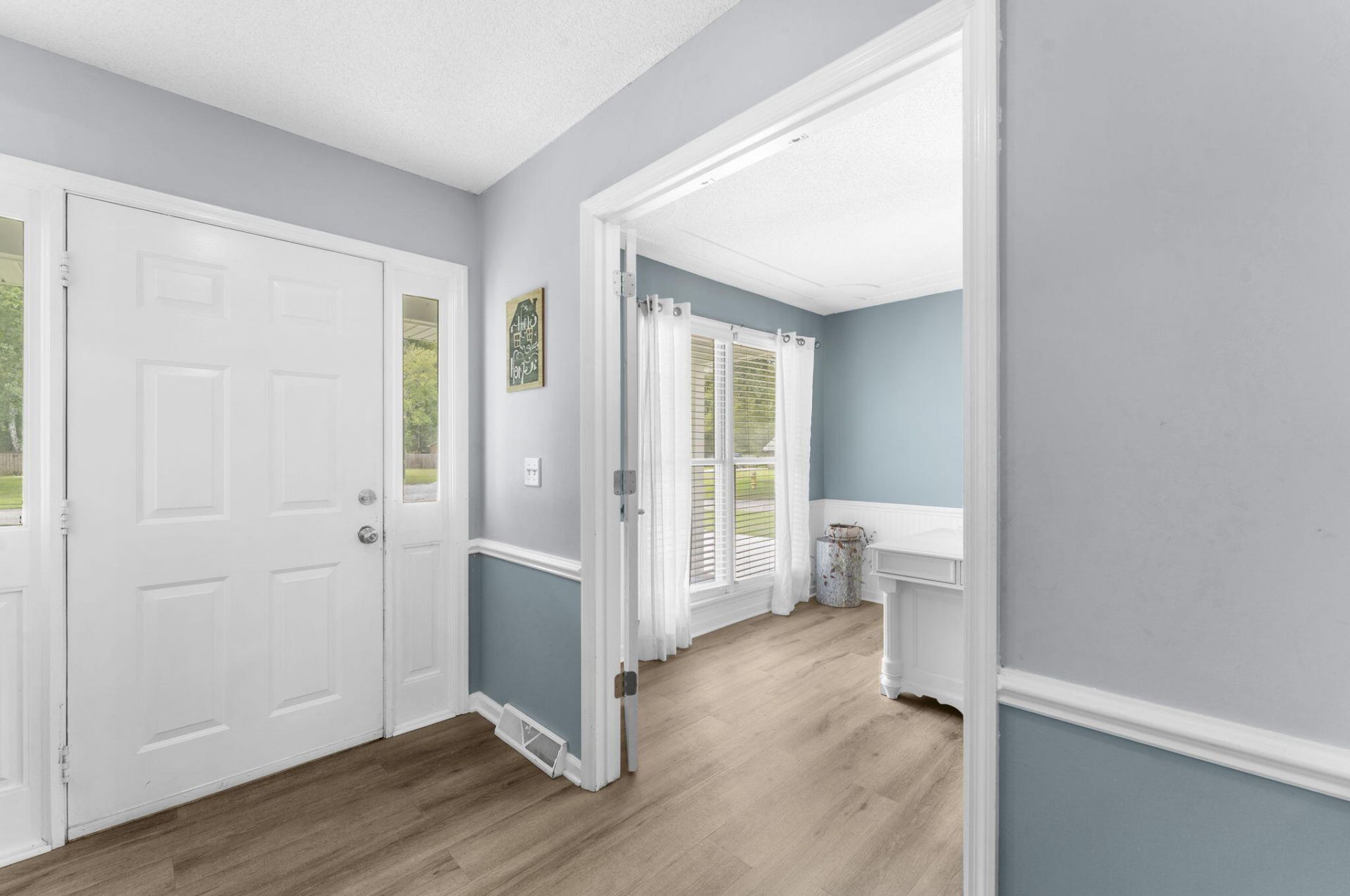 102 Worlingham Court Photo 6