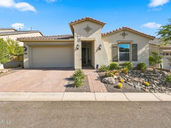 21362 W MINNEZONA Avenue, Buckeye, AZ 85396